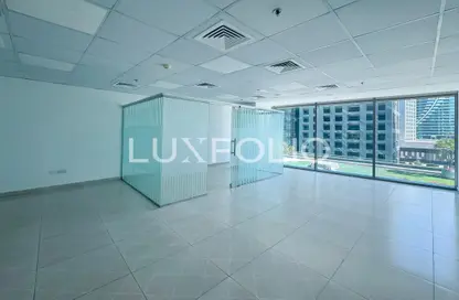 Office Space - Studio for rent in The Binary Tower - Business Bay - Dubai