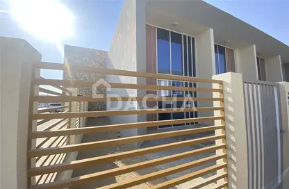 Balcony image for: Townhouse - 1 Bedroom - 2 Bathrooms for rent in Rukan 3 - Rukan - Dubai, Image 1