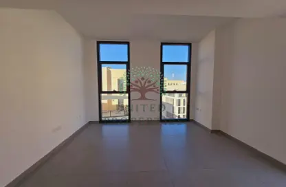 شقة - 1 حمام للبيع في Al Mamsha - مويلح - الشارقة