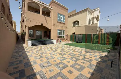 Villa - 5 Bedrooms - 7 Bathrooms for sale in Al Mowaihat 1 - Al Mowaihat - Ajman