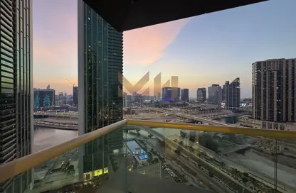 Apartment - 1 Bedroom - 2 Bathrooms for rent in Burooj Views - Marina Square - Al Reem Island - Abu Dhabi