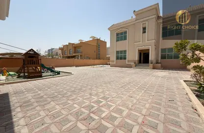فيلا - 5 غرف نوم - 7 حمامات للايجار في فيلات مدينة خليفة آيه - مدينة خليفة أ - مدينة خليفة - أبوظبي