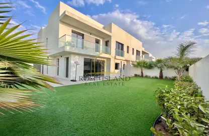 Outdoor House image for: Villa - 4 Bedrooms - 5 Bathrooms for sale in Aspens - Yas Acres - Yas Island - Abu Dhabi, Image 1