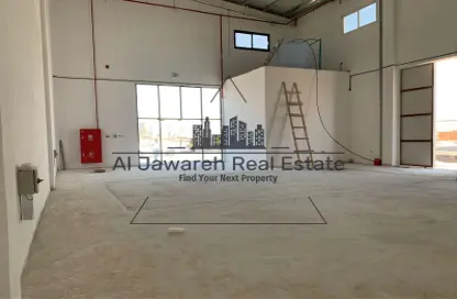 مستودع - استوديو - 2 حمامات للايجار في أم الثعوب - أم القيوين