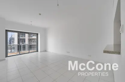 Apartment - 2 Bedrooms - 3 Bathrooms for sale in Marina Tower - Dubai Marina - Dubai