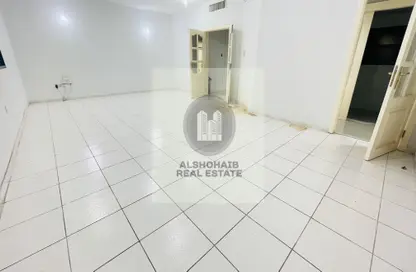 شقة - 4 غرف نوم - 5 حمامات للايجار في الخالدية - أبوظبي