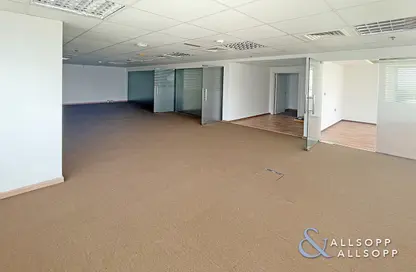 Empty Room image for: Office Space - Studio for rent in Mazaya Business Avenue AA1 - Mazaya Business Avenue - Jumeirah Lake Towers - Dubai, Image 1
