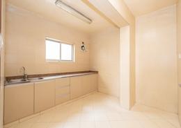 Retail - 1 bathroom for rent in Karama Shopping Complex - Karama - Dubai