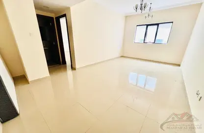 Apartment - 1 Bedroom - 2 Bathrooms for rent in Muwaileh 29 Building - Muwaileh - Sharjah