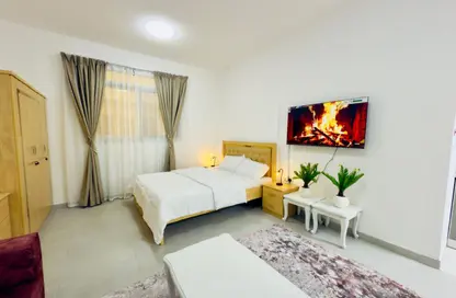 شقة - 1 حمام للايجار في مساكن كورنيش عجمان - طريق كورنيش عجمان - عجمان