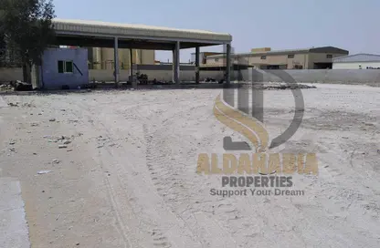 Warehouse - Studio - 2 Bathrooms for rent in Umm Al Thuoob - Umm Al Quwain