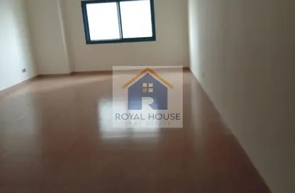 Apartment - 2 Bedrooms - 2 Bathrooms for rent in Jamal Abdul Nasser Street - Al Majaz - Sharjah