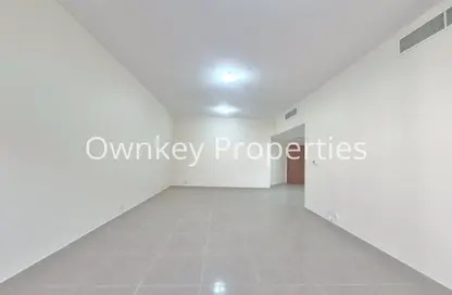 Apartment - 4 Bedrooms - 4 Bathrooms for rent in Golden Sands 9 - Mankhool - Bur Dubai - Dubai