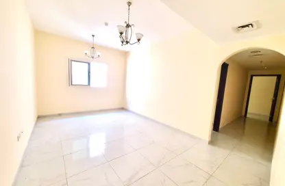 Apartment - 2 Bedrooms - 2 Bathrooms for rent in Muwaileh 29 Building - Muwaileh - Sharjah