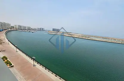 شقة - 2 غرف نوم - 3 حمامات للايجار في 15B البحيرة - لاجون - ميناء العرب - راس الخيمة - رأس الخيمة