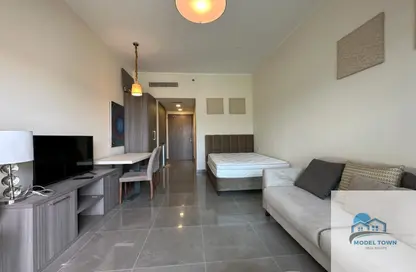 Apartment - Studio - 1 Bathroom for rent in Leonardo Residences - Masdar City - Abu Dhabi