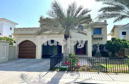 Villa - 4 Bedrooms - 4 Bathrooms for rent in Garden Homes Frond D - Garden Homes - Palm Jumeirah - Dubai