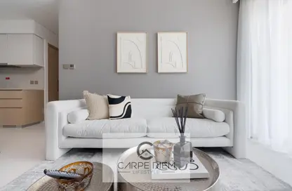 Living Room image for: Apartment - 1 Bedroom - 1 Bathroom for rent in Burj Royale - Downtown Dubai - Dubai, Image 1