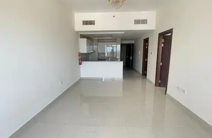 Apartment - 1 Bedroom - 2 Bathrooms for rent in Jumeirah Garden City - Al Satwa - Dubai