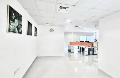 Office Space - Studio - 1 Bathroom for sale in Park Lane Tower - Business Bay - Dubai