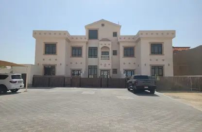 Villa - 4 Bedrooms - 6 Bathrooms for rent in Mohamed Bin Zayed Centre - Mohamed Bin Zayed City - Abu Dhabi