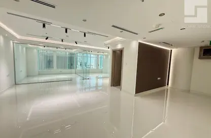 Office Space - Studio - 1 Bathroom for sale in Clover Bay Tower - Business Bay - Dubai Office Space - Studio - 1 Bathroom for sale in Clover Bay Tower - Business Bay - Dubai