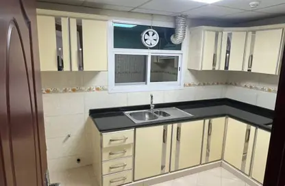 شقة - غرفة نوم - 2 حمامات للايجار في برج الكورنيش - طريق كورنيش عجمان - عجمان