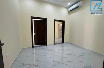 Apartment - 1 Bedroom - 2 Bathrooms for rent in Baniyas West - Baniyas - Abu Dhabi