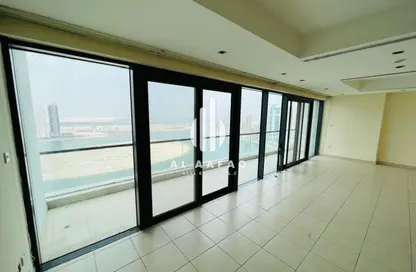 Apartment - 3 Bedrooms - 5 Bathrooms for rent in Al Mamzar - Al Mamzar - Sharjah - Sharjah