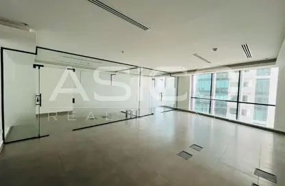 مكتب - استوديو - 1 حمام للايجار في برج ريجال - الخليج التجاري - دبي