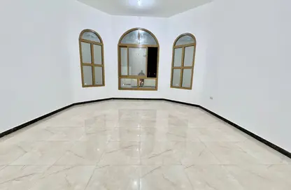 Apartment - 2 Bedrooms - 3 Bathrooms for rent in Madinat Al Riyad - Abu Dhabi