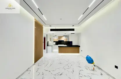 شقة - غرفة نوم - 2 حمامات للايجار في بناية الأمير - ارجان - دبي شقة - غرفة نوم - 2 حمامات للايجار في بناية الأمير - ارجان - دبي