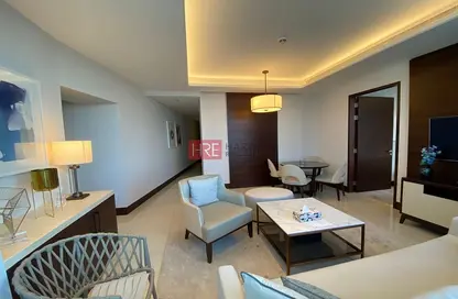 صورة لـ غرفة المعيشة شقة - غرفة نوم - 2 حمامات للايجار في 1 فندق العنوان-سكاي فيو - أبراج العنوان سكاي فيو - دبي وسط المدينة - دبي ، صورة رقم 1