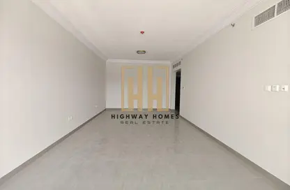 شقة - 2 غرف نوم - 2 حمامات للايجار في مجمع مويلح - تجارية مويلح - الشارقة شقة - 2 غرف نوم - 2 حمامات للايجار في مجمع مويلح - تجارية مويلح - الشارقة