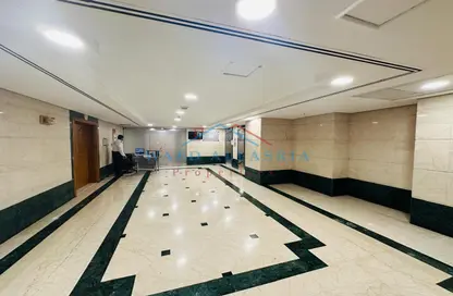 مكتب - استوديو - 1 حمام للايجار في عود ميثاء - بر دبي - دبي