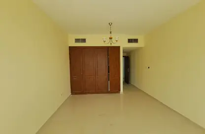 Apartment - 1 Bedroom - 2 Bathrooms for rent in Al Najah Building - Al Karama - Dubai
