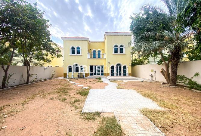 Villa - 3 Bedrooms - 4 Bathrooms for rent in Legacy - Jumeirah Park - Dubai