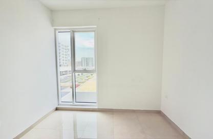 Apartment - 3 Bedrooms - 4 Bathrooms for rent in Jumeirah Garden City - Al Satwa - Dubai