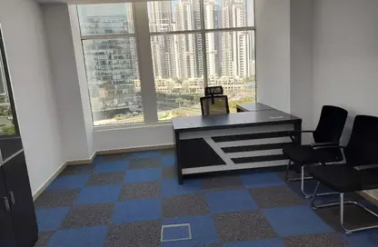 مكتب - استوديو - 2 حمامات للايجار في برج كلوفر - الخليج التجاري - دبي