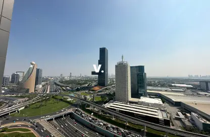 شقة - 2 غرف نوم - 3 حمامات للايجار في برج دوجا - شارع الشيخ زايد - دبي