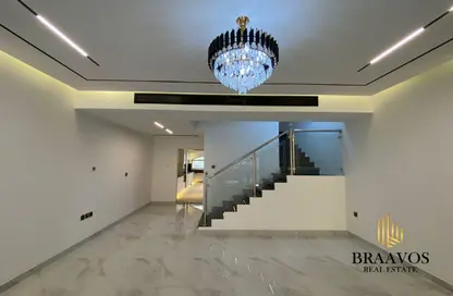 فيلا - 3 غرف نوم - 4 حمامات للايجار في مسكن الامير - منطقة 11 - قرية جميرا الدائرية - دبي