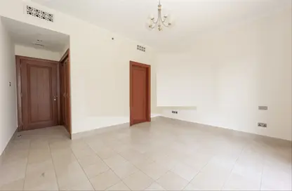 Apartment - 2 Bedrooms - 2 Bathrooms for rent in Yansoon 5 - Yansoon - Old Town - Dubai