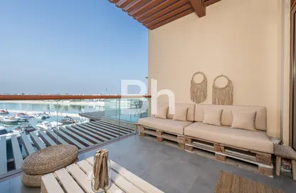Apartment - Studio - 1 Bathroom for sale in Palm Views West - Palm Views - Palm Jumeirah - Dubai