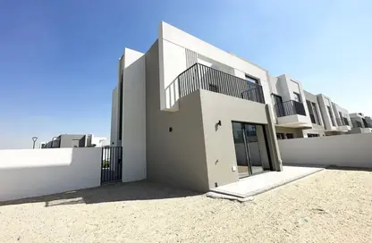 Villa - 4 Bedrooms - 4 Bathrooms for rent in Greenviews 2 - EMAAR South - Dubai South (Dubai World Central) - Dubai