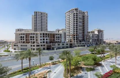 Apartment - 3 Bedrooms - 3 Bathrooms for rent in Zahra Breeze Apartments 3B - Zahra Breeze Apartments - Town Square - Dubai
