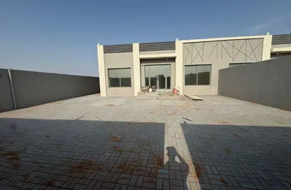 Villa - 4 Bedrooms - 5 Bathrooms for rent in Al Felyyah - Ras Al Khaimah