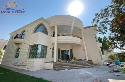 Villa - 5 Bedrooms - 6 Bathrooms for rent in Al Barsha 3 - Al Barsha - Dubai