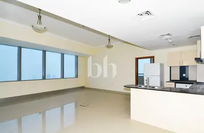 Apartment - 4 Bedrooms - 3 Bathrooms for sale in Ocean Heights - Dubai Marina - Dubai