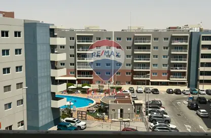 Apartment - 1 Bedroom - 1 Bathroom for rent in Tower 42 - Al Reef Downtown - Al Reef - Abu Dhabi