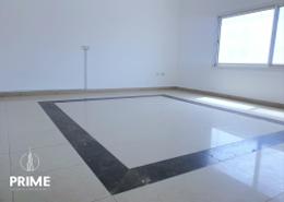 شقة - 4 غرف نوم - 3 حمامات للكراء في بناية المرور - شارع سلطان بن زايد الاول - منطقة المرور - أبوظبي